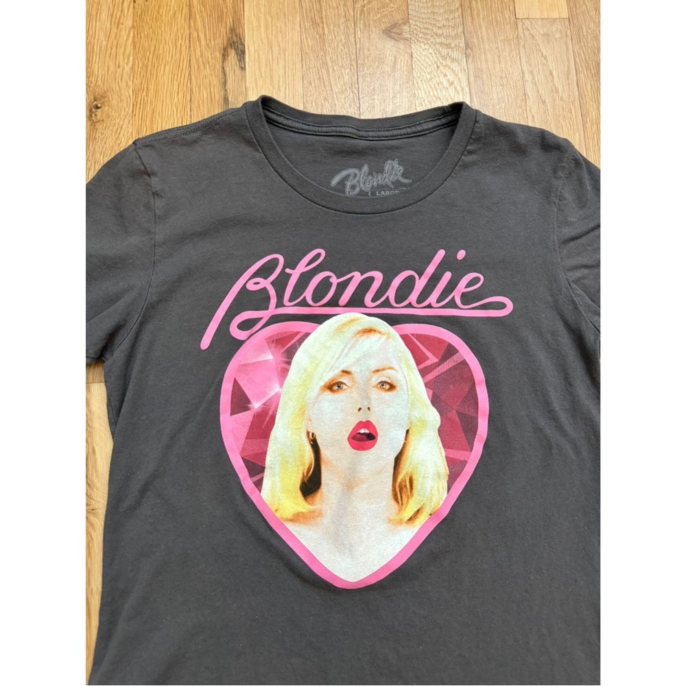 Blondie Diamond Heart by Goodie Two Sleeves Graphic TShirt - Picture 4 of 13